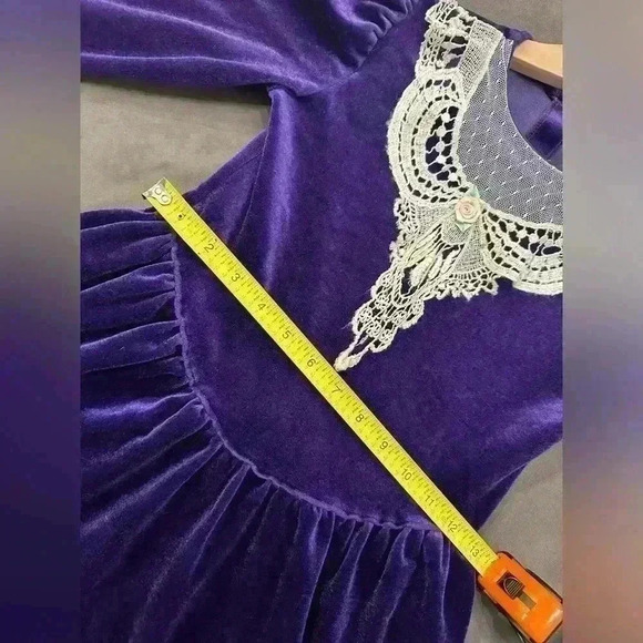 Handmade, purple velvet girls dress size 6X lace trim pleat waist long sleeve - Picture 7 of 9